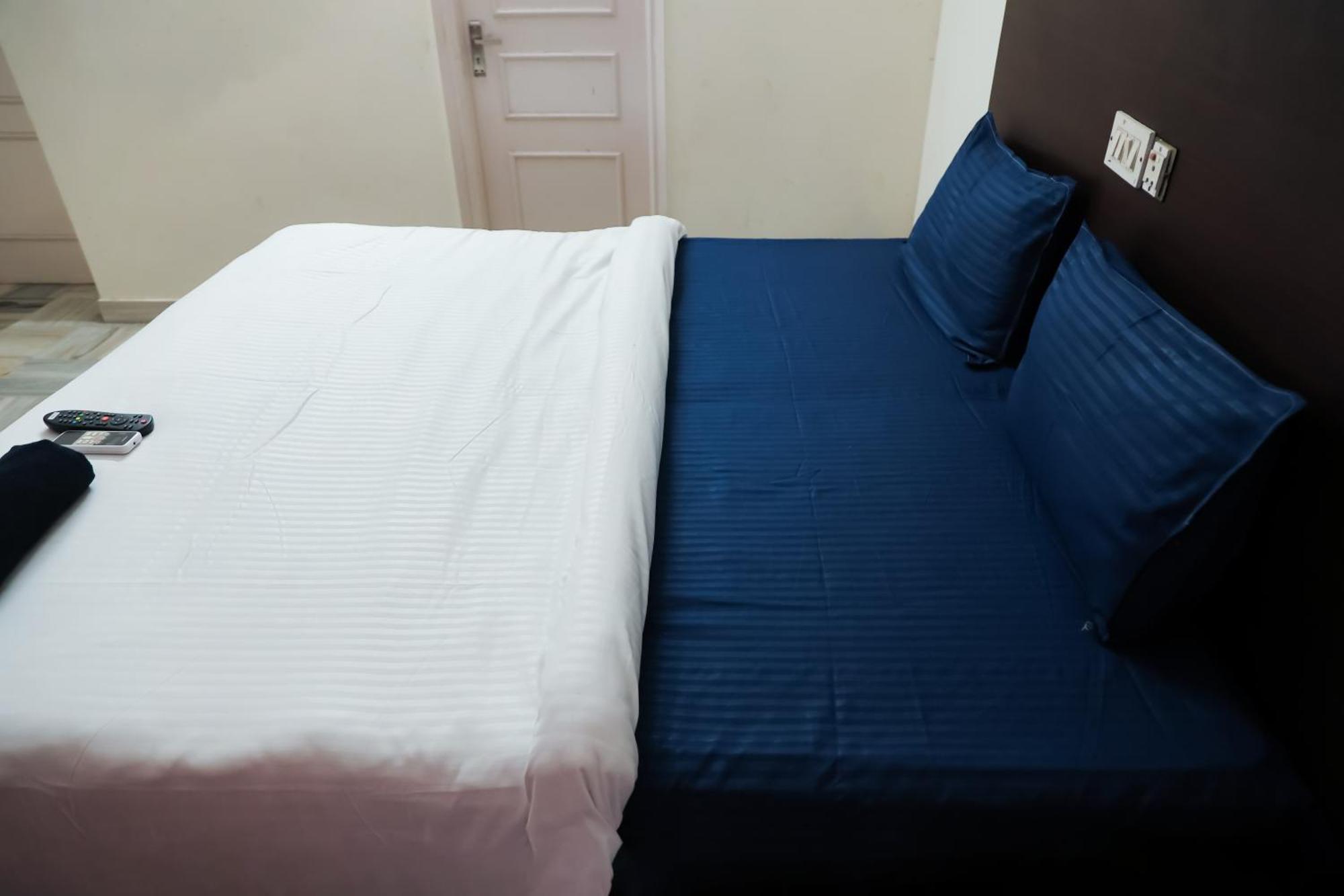 Hotel Green Villa - Near Anand Vihar Station Нью-Делі Екстер'єр фото